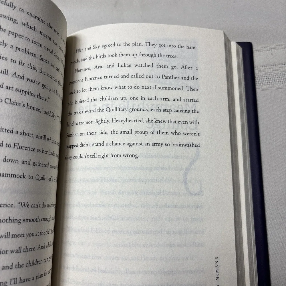 Dragon Fire (5) (The Unwanteds Quests) - Hardcover By McMann, Lisa - VERY GOOD